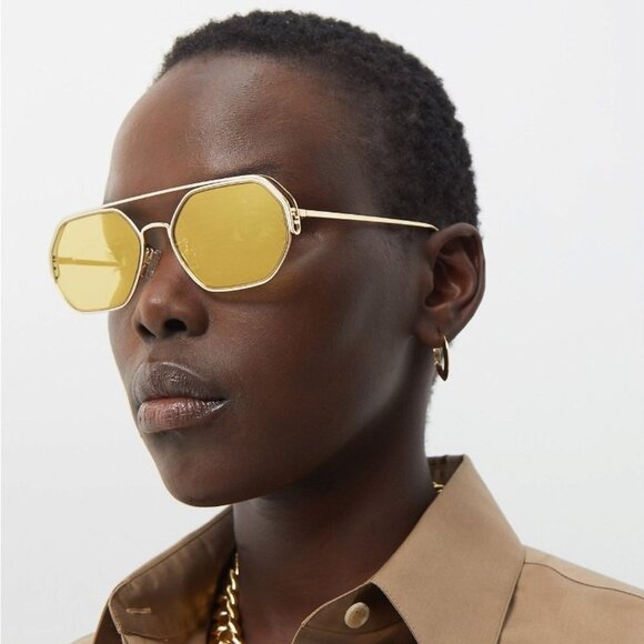 Fendi FE40039U 10L BRAND NEW Sunglasses Gold Yellow Mirror Unisex Geometric New FENDI FE40039U 10L Gold/Yellow Mirror 57-17-135  main image 4